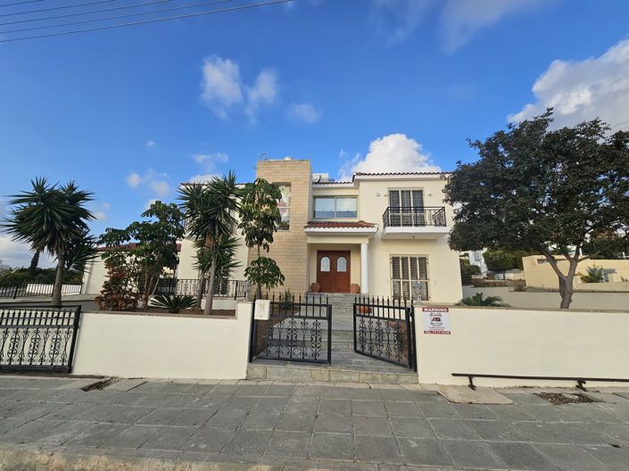 Image No.42-4 Bed House for sale