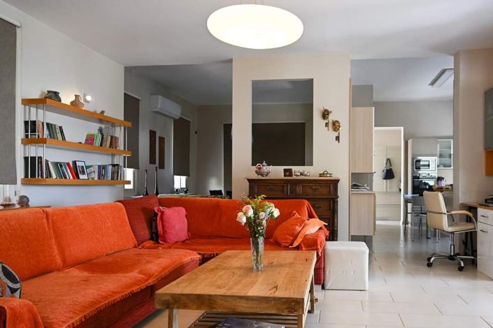 Image No.15-5 Bed House for sale