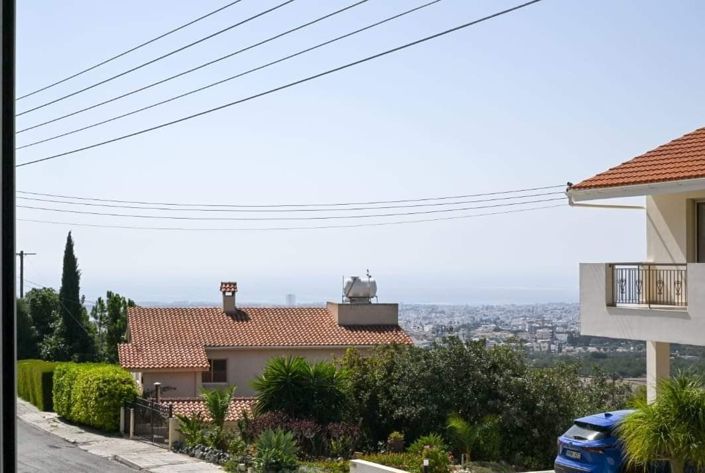 Image No.28-5 Bed House for sale