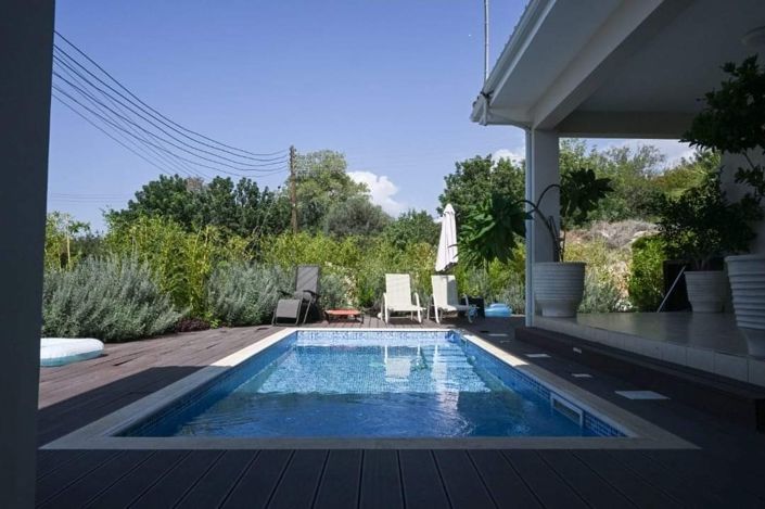 Image No.5-5 Bed House for sale