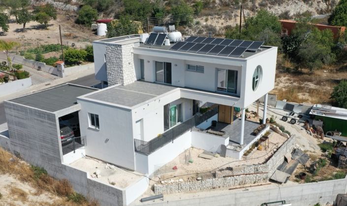 Image No.1-4 Bed House for sale