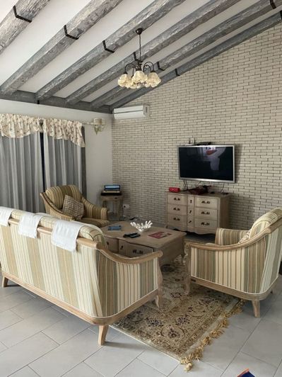 Image No.14-4 Bed House for sale