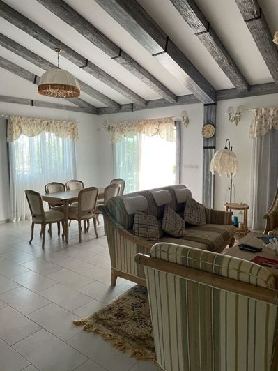 Image No.21-4 Bed House for sale