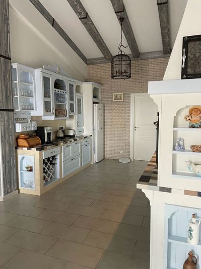 Image No.25-4 Bed House for sale