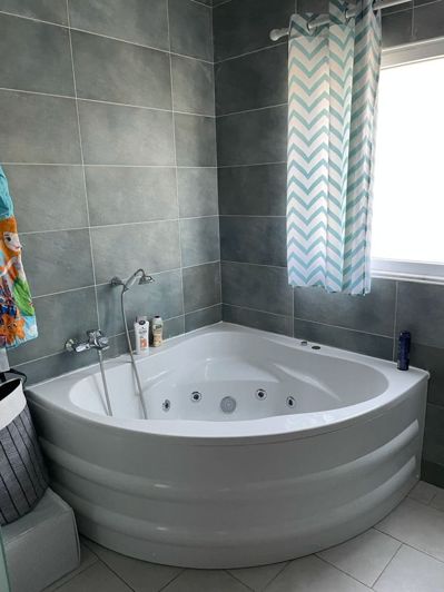 Image No.30-4 Bed House for sale