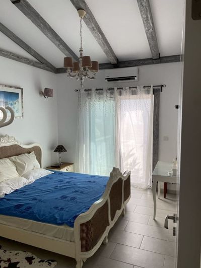 Image No.34-4 Bed House for sale