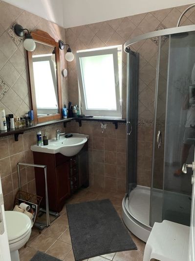 Image No.35-4 Bed House for sale