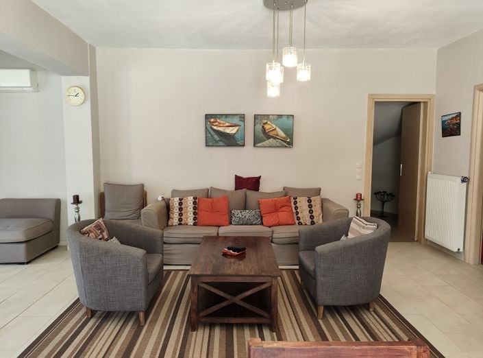 Image No.3-4 Bed Villa for sale