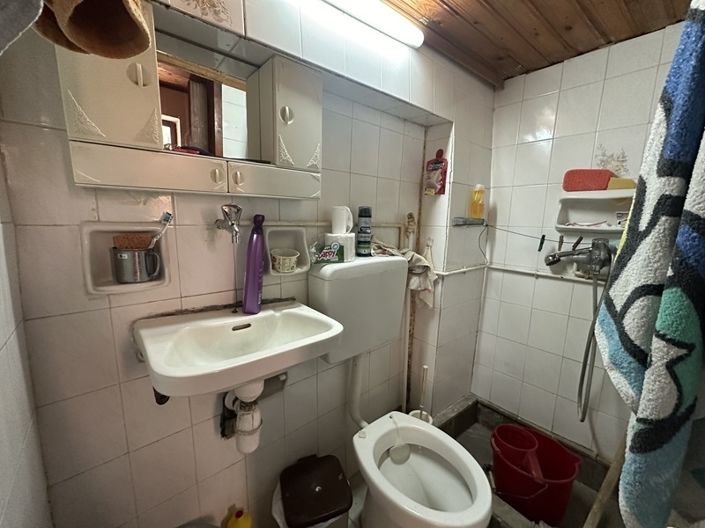 Image No.18-2 Bed House for sale