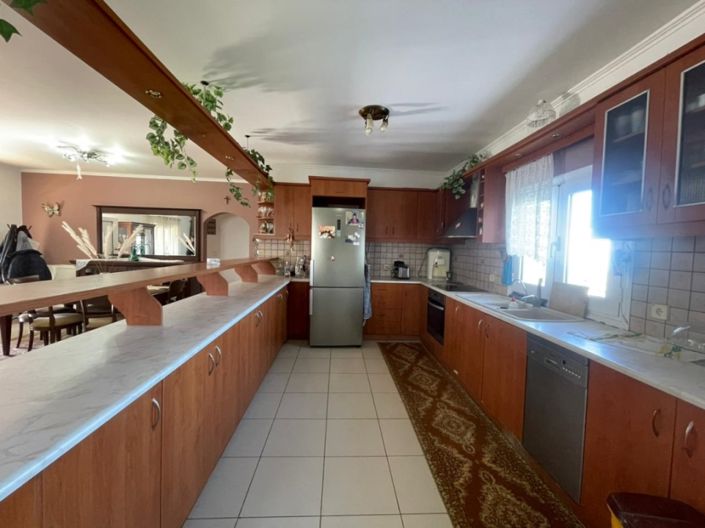 Image No.3-3 Bed Apartment for sale