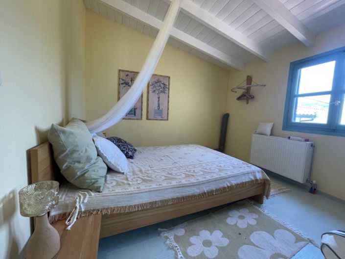 Image No.11-2 Bed House for sale