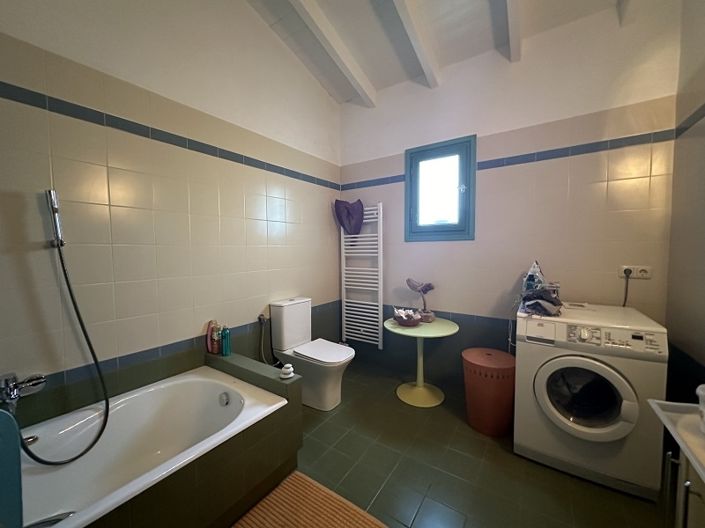 Image No.16-2 Bed House for sale