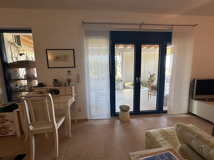 Image No.5-2 Bed House for sale