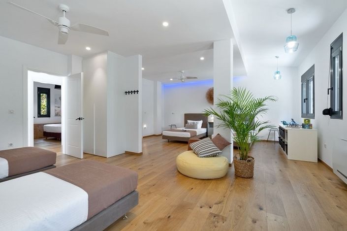 Image No.11-5 Bed Villa for sale