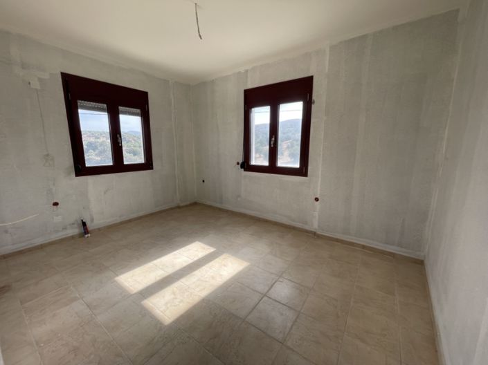 Image No.11-4 Bed Villa for sale