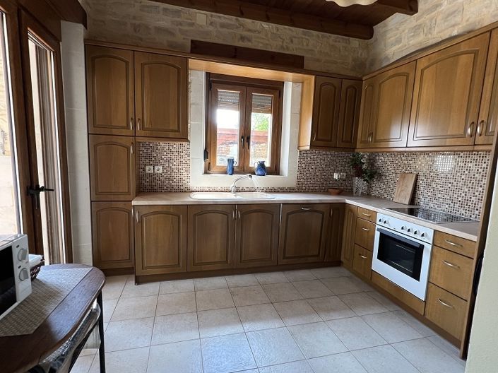 Image No.3-3 Bed House for sale