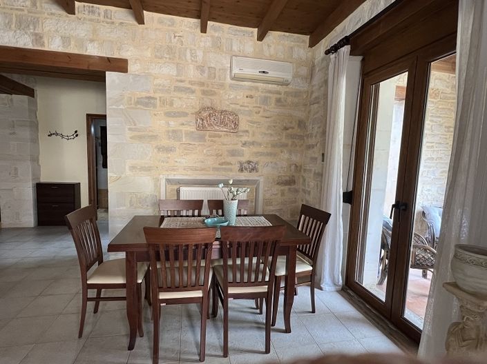 Image No.6-3 Bed House for sale