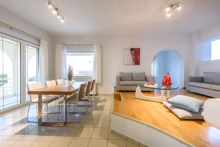 Image No.12-7 Bed Villa for sale