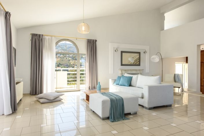 Image No.14-7 Bed Villa for sale