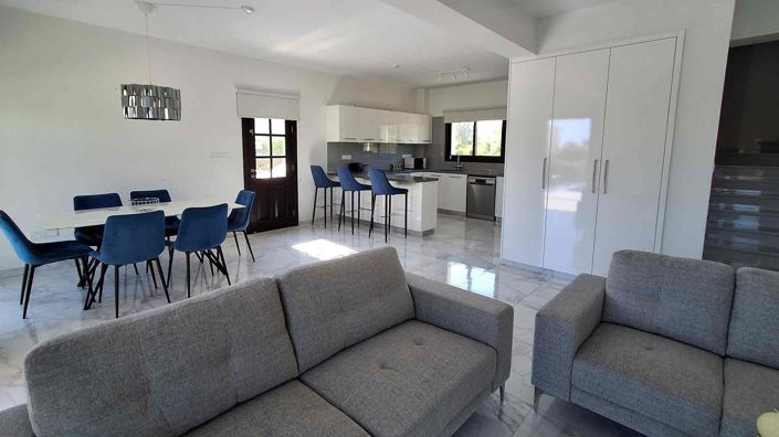 Image No.7-3 Bed Villa for sale