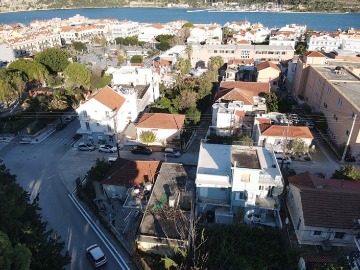 Image No.1-3 Bed House for sale