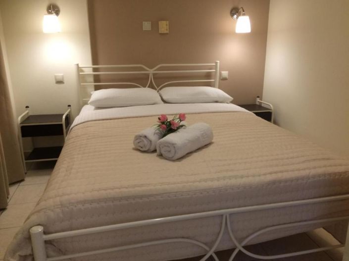 Image No.12-3 Bed House for sale