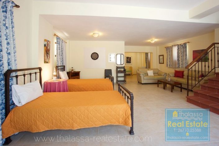 Image No.10-3 Bed Villa for sale