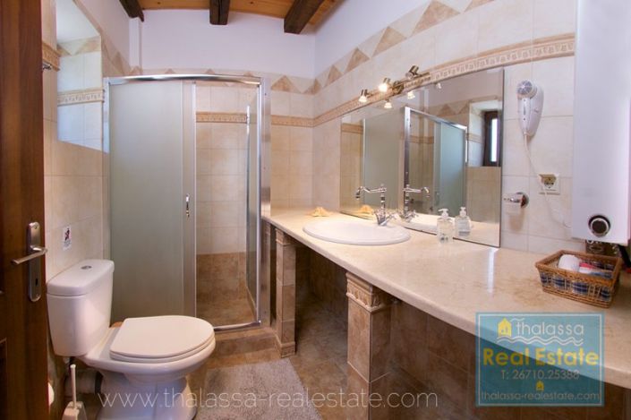 Image No.11-3 Bed Villa for sale