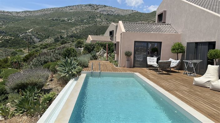 Image No.15-2 Bed Villa for sale