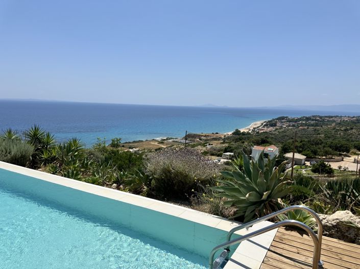 Image No.17-2 Bed Villa for sale