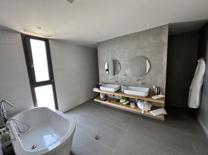 Image No.9-2 Bed Villa for sale