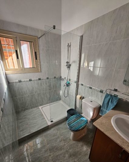 Image No.10-3 Bed House for sale