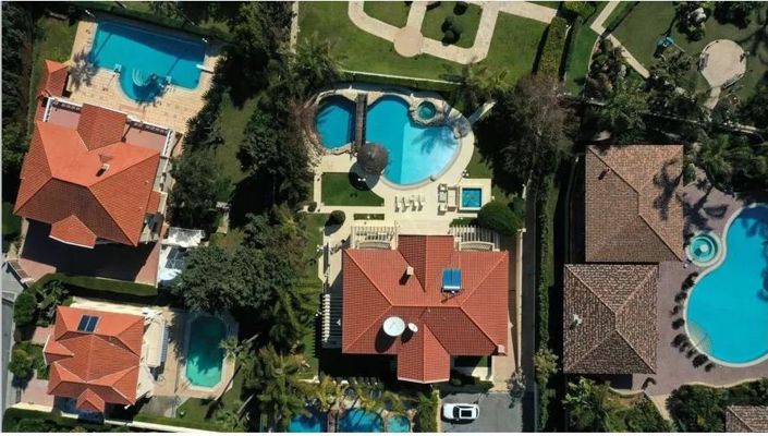 Image No.3-5 Bed House for sale