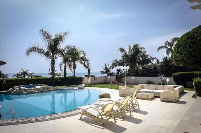 Image No.4-5 Bed House for sale