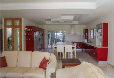 583e3e0f-bf1e-43c9-9f79-beaa2498d9db