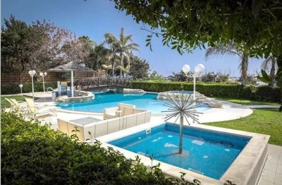 62bf58c7-c479-4e4b-8277-be38ccda5f14