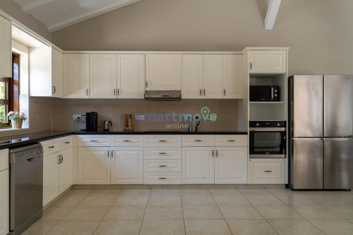 Image No.13-8 Bed Villa for sale