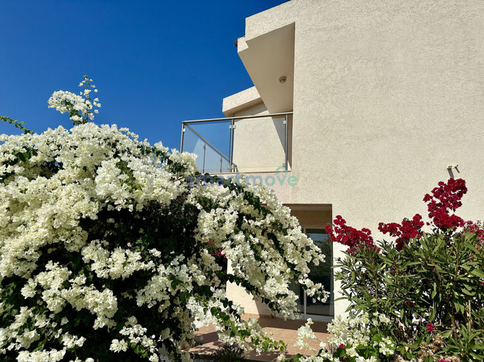 Image No.5-3 Bed Villa for sale