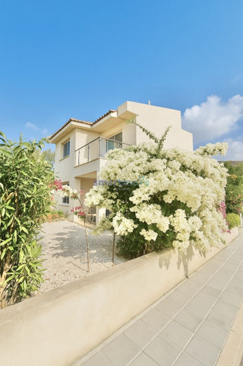 Image No.3-3 Bed Villa for sale