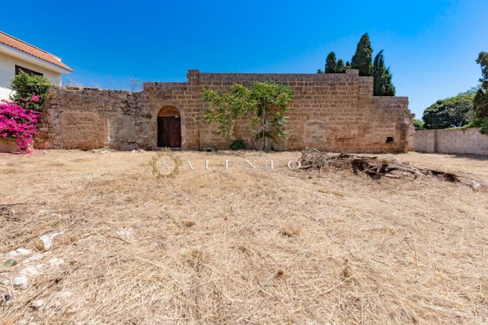 Image No.1-2 Bed Country House for sale