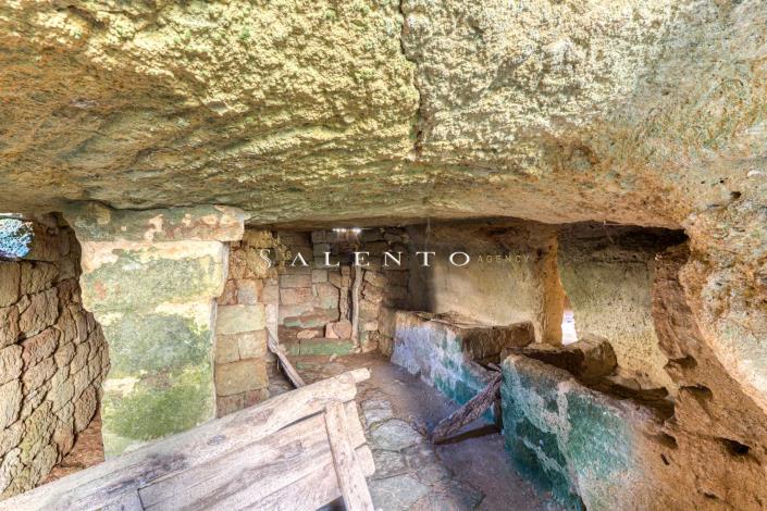 Image No.13-2 Bed Country House for sale