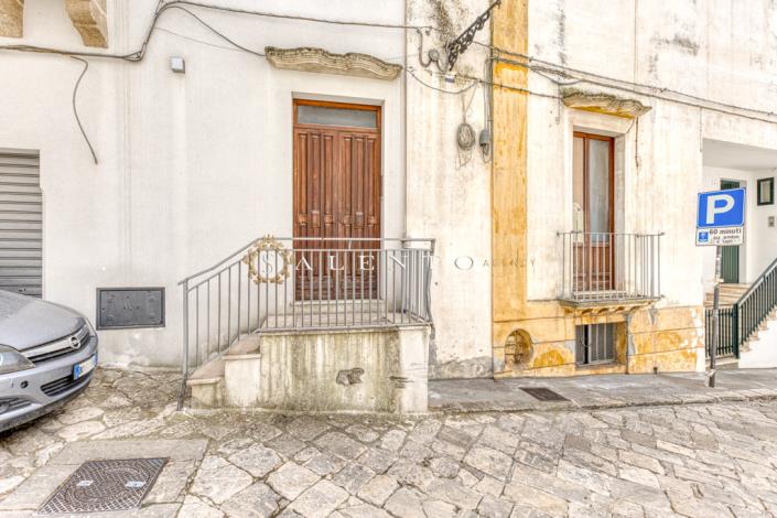 Image No.3-4 Bed House for sale