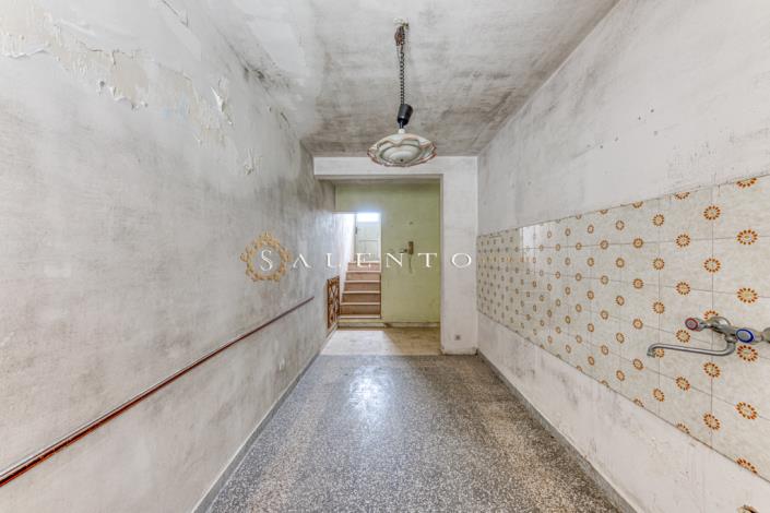 Image No.15-4 Bed House for sale