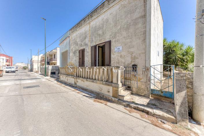 Image No.3-2 Bed House for sale