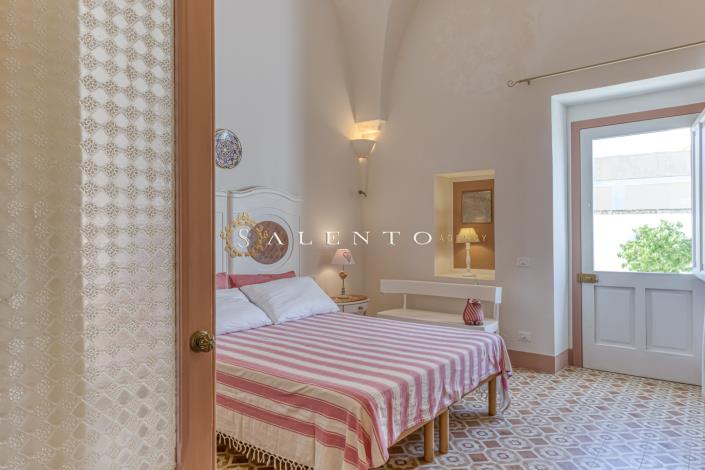 Image No.19-3 Bed House for sale