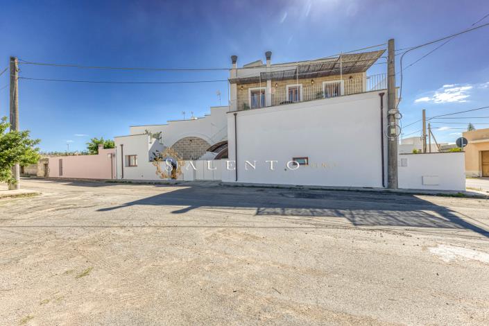 Image No.3-3 Bed House for sale