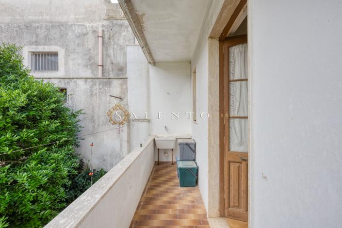 Image No.12-3 Bed House for sale