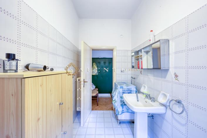 Image No.17-3 Bed House for sale