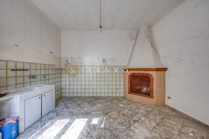 Image No.42-4 Bed House for sale