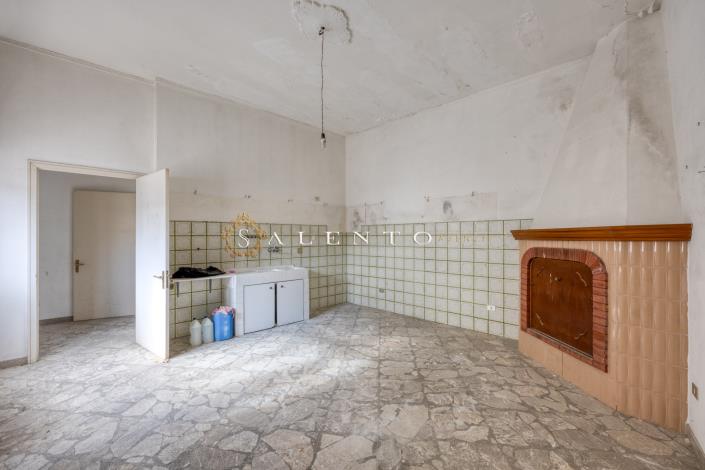 Image No.44-4 Bed House for sale